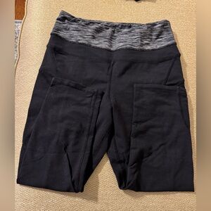 Kyodan Black and Gray 3/4 leggings